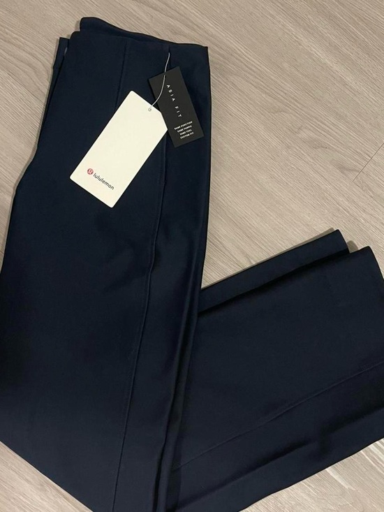lululemon athletica Pants - lululemon athletica Women’s Navy Asia Fit Wide-Leg Stretch Pants